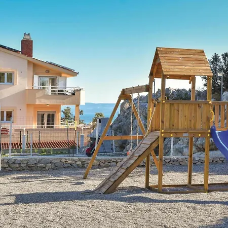 Cozy In With Sauna 펜션 포드스트라나