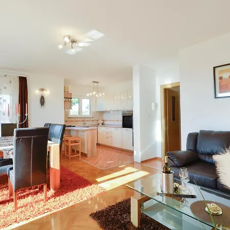 펜션 Cozy In With Sauna