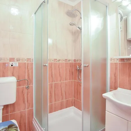 Cozy In With Sauna 펜션 포드스트라나